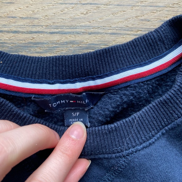 Tommy Hilfiger Crewneck - Picture 2 of 3